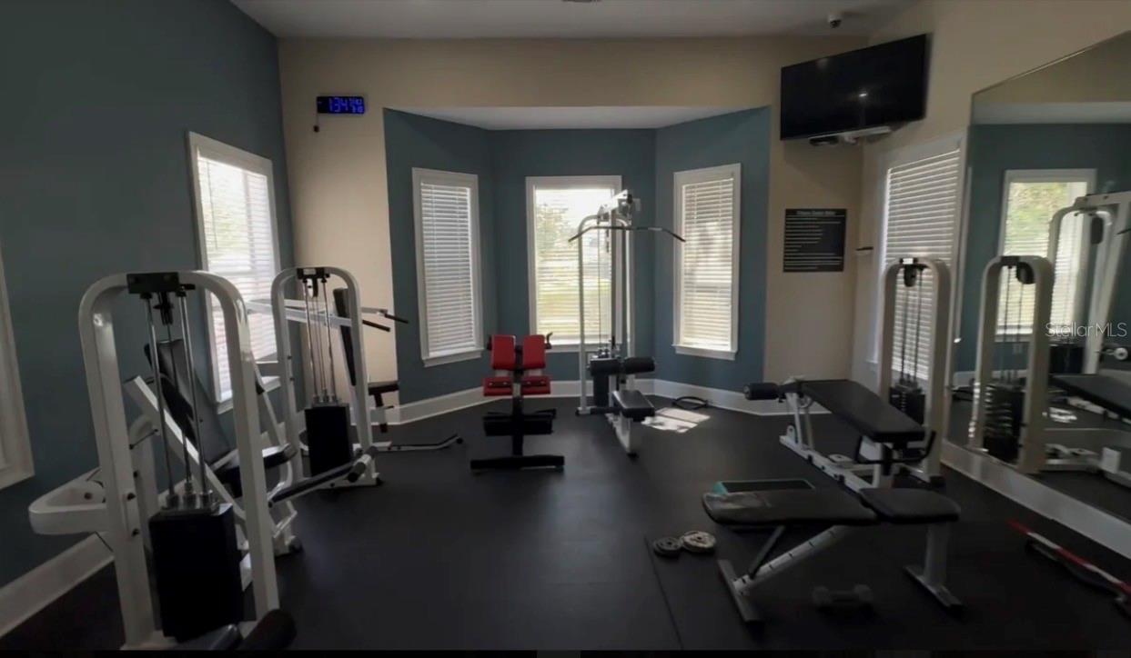 THE VILLAS CONDO - Residential Lease