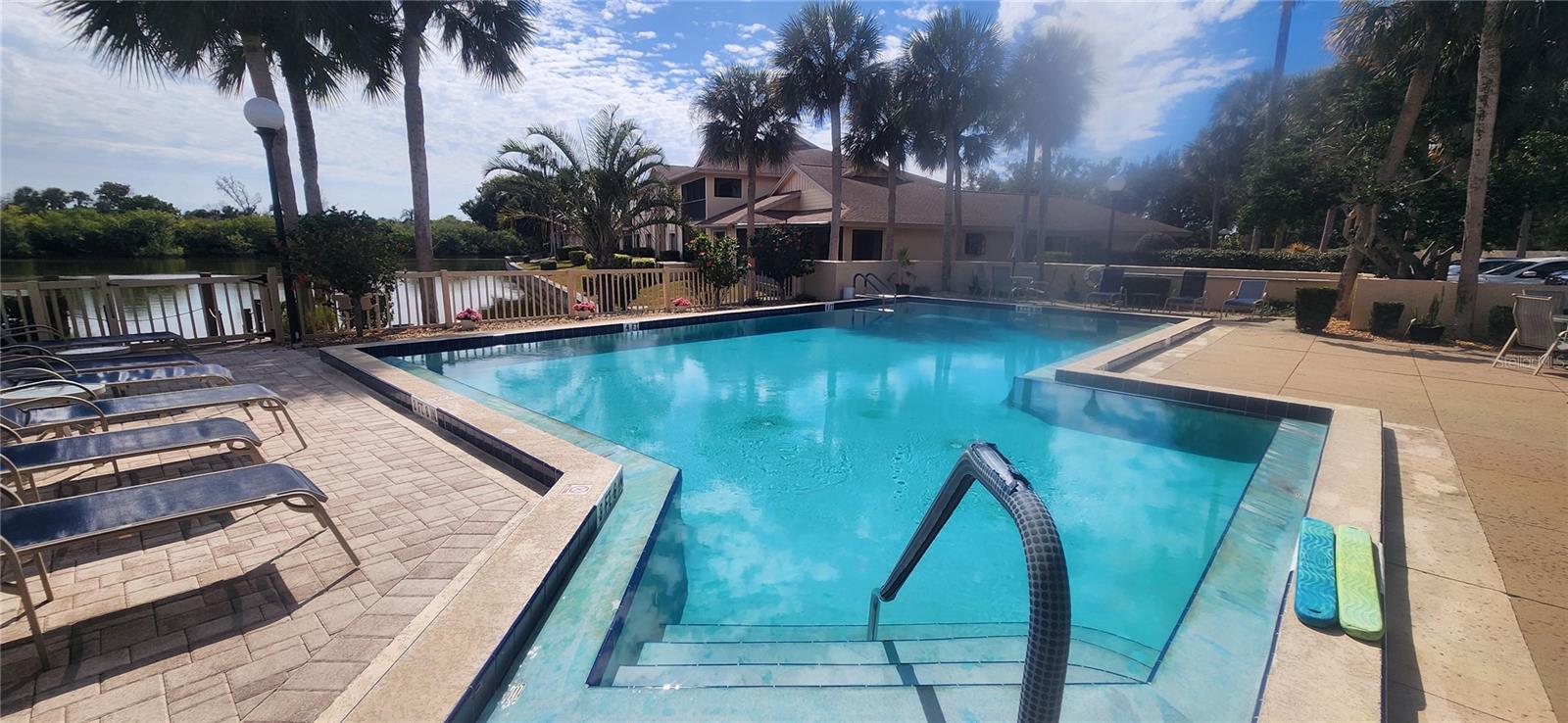 WOODLAKE CONDO PH 06 - Residential