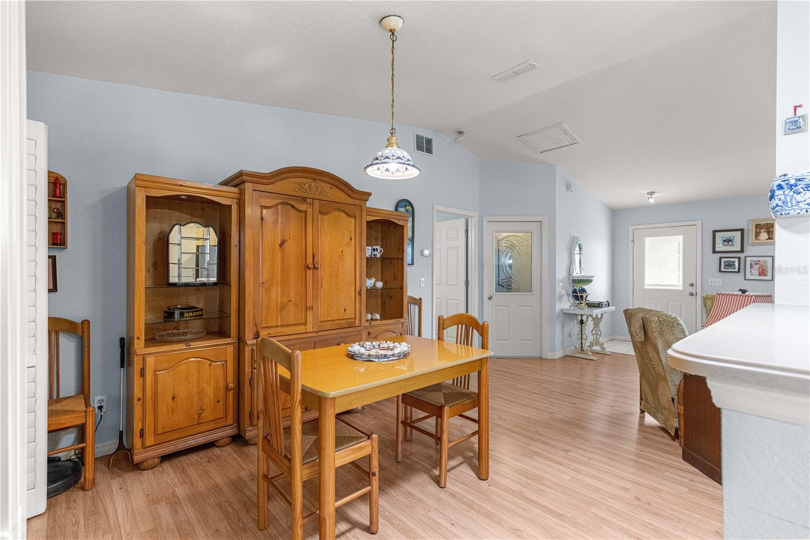 6046 SW 98 LOOP