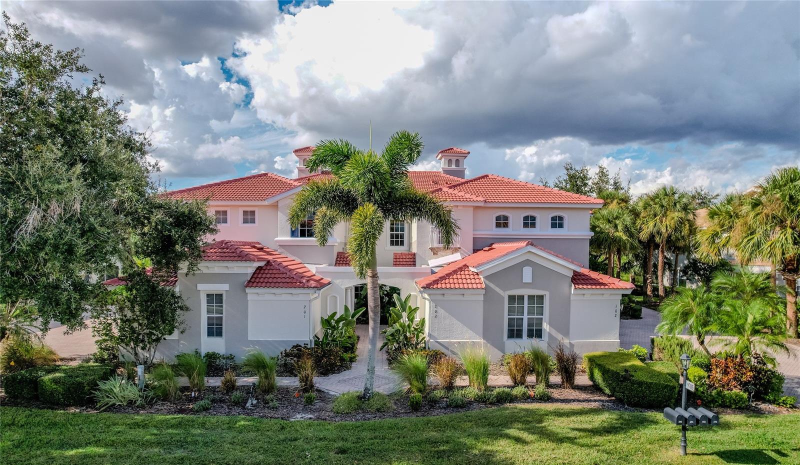 WATERLEFE GOLF & RIVER CLUB - Residential