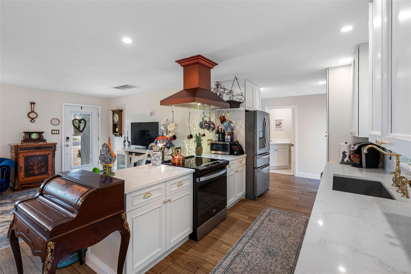 NORTH UNIT 1 - Residential