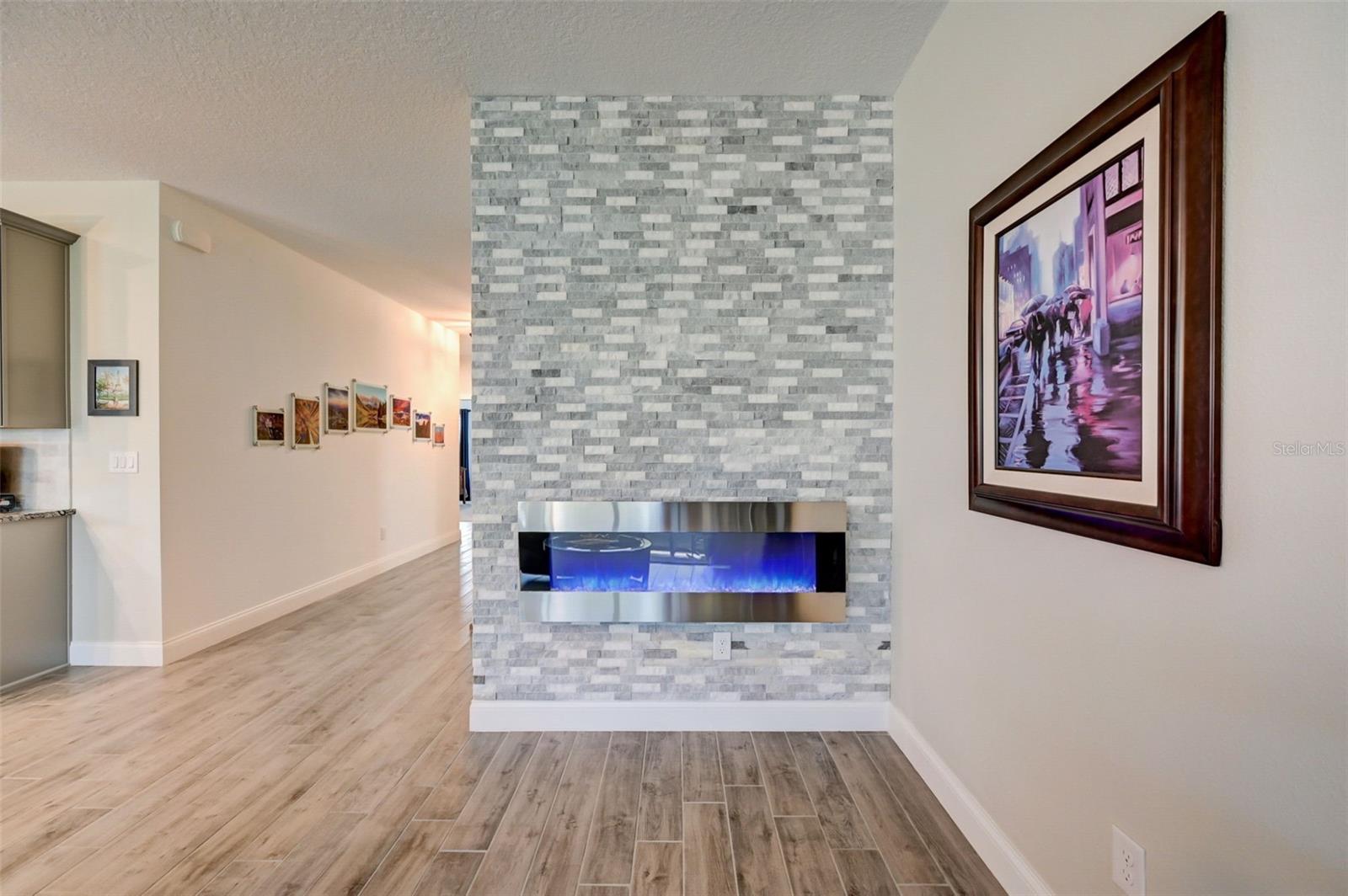 5521 LIMELIGHT DRIVE