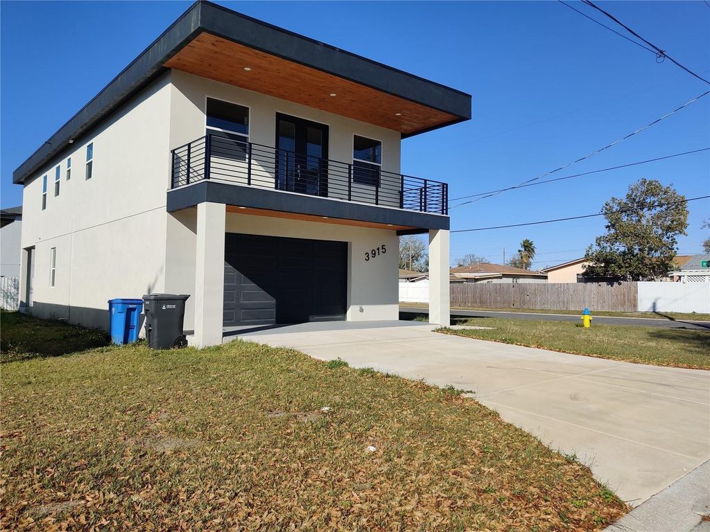 Photo of 3915 W Robson Street W, Tampa, FL 33614 (MLS # TB8480072)