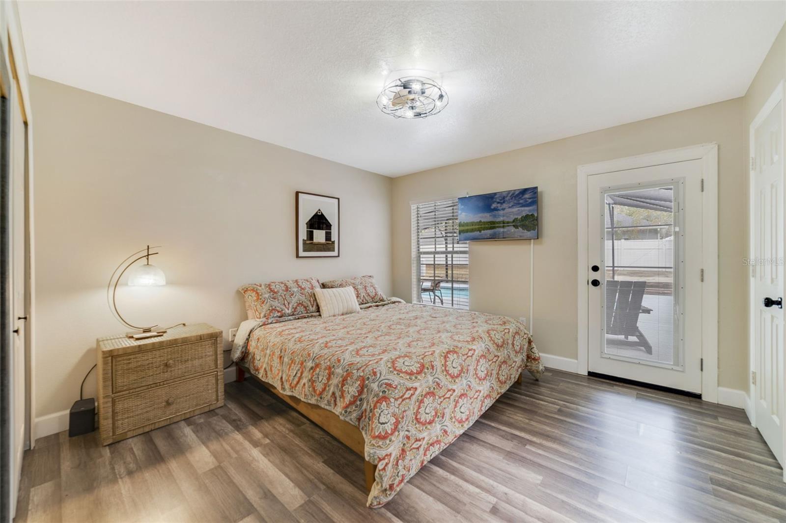 CARLTON VILLAGE SUB - Residential Lease