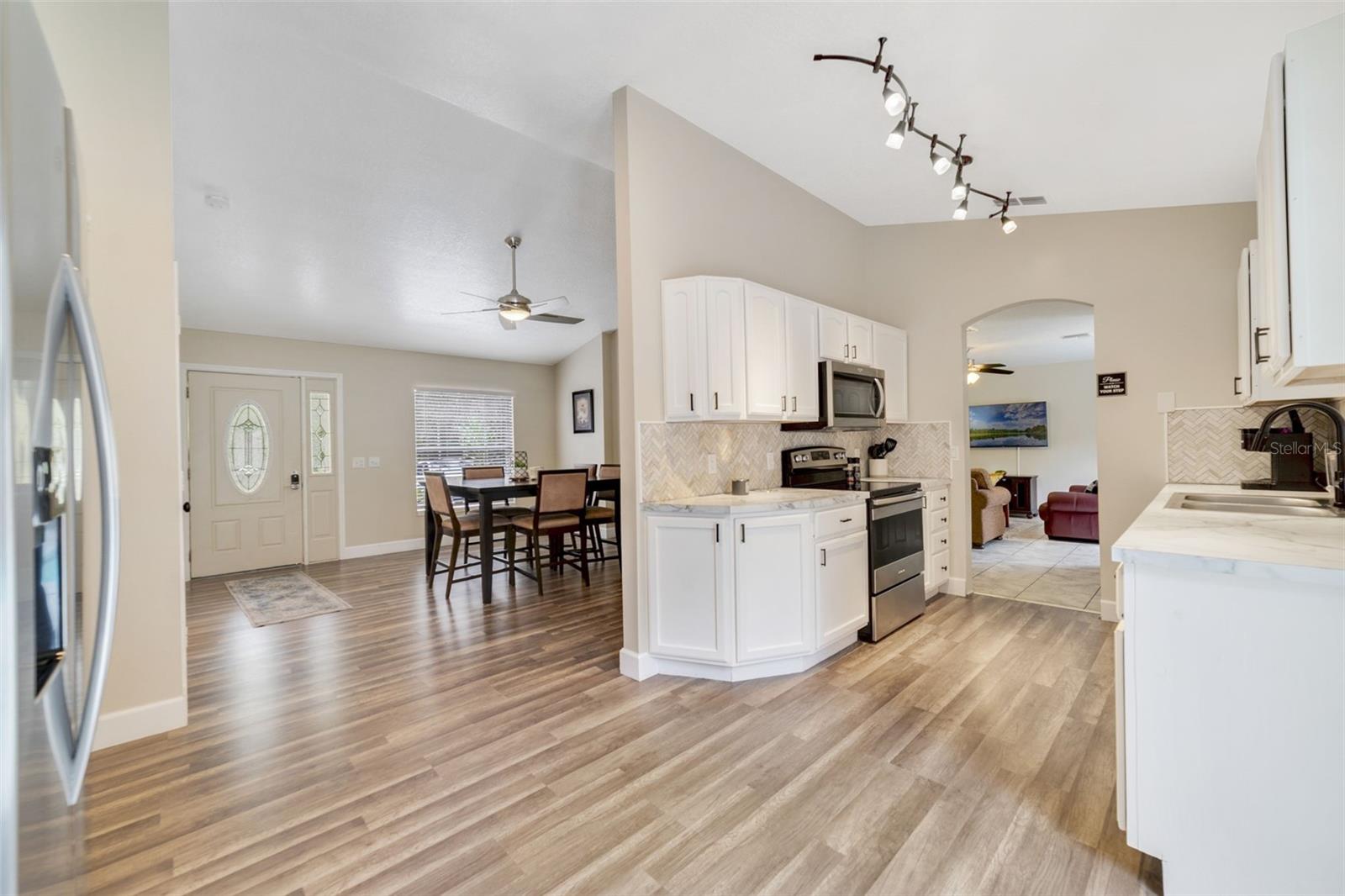 CARLTON VILLAGE SUB - Residential Lease