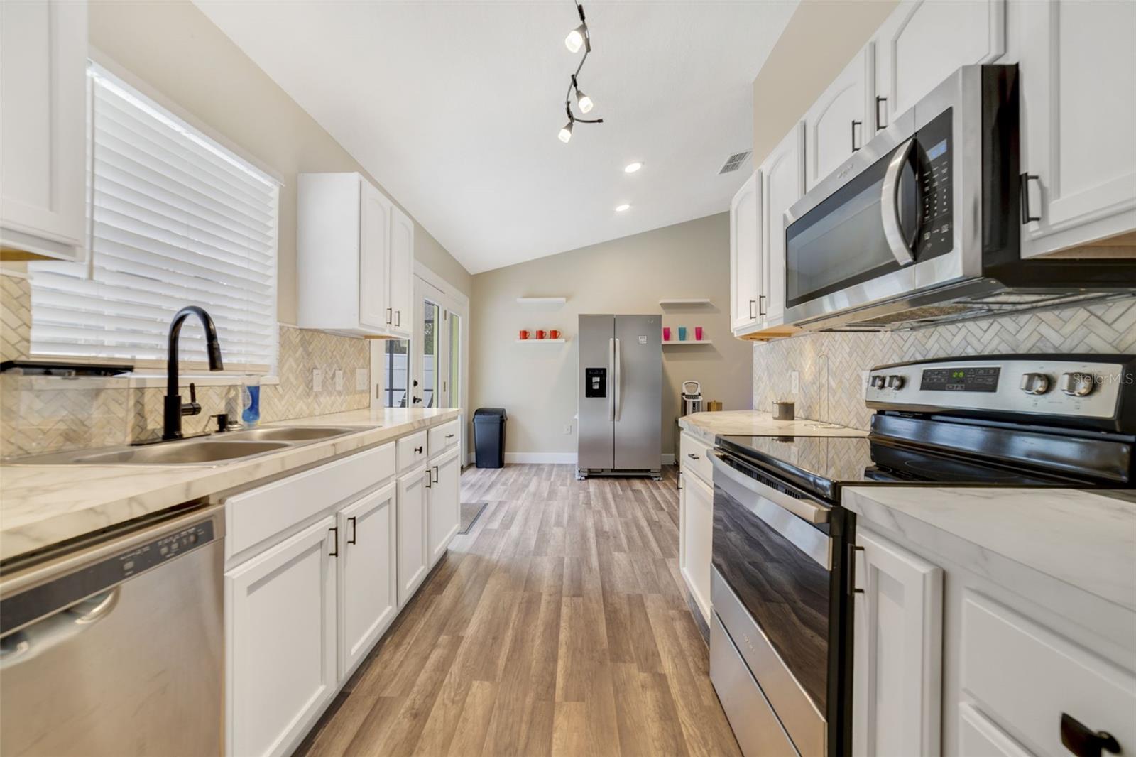 CARLTON VILLAGE SUB - Residential Lease