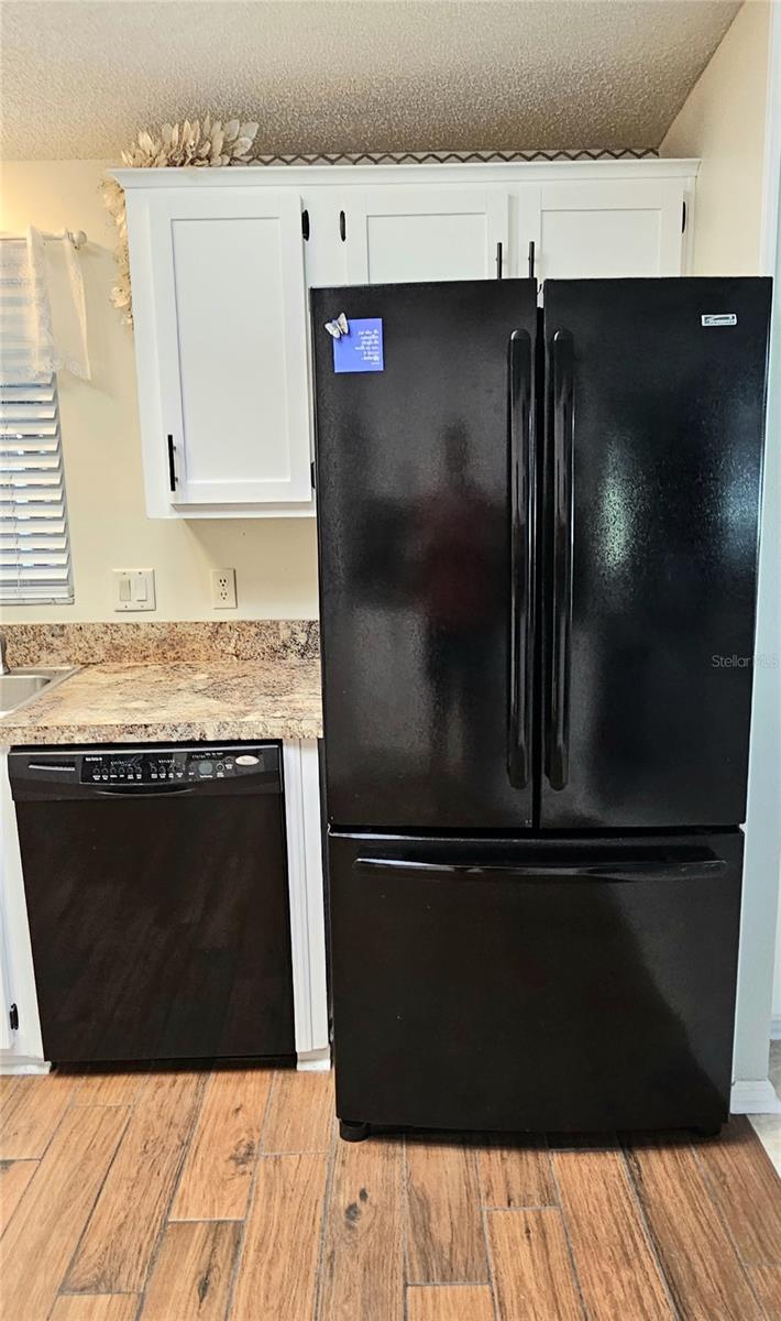 LADY LAKE ORANGE BLOSSOM GARDENS UNIT 08 - Residential