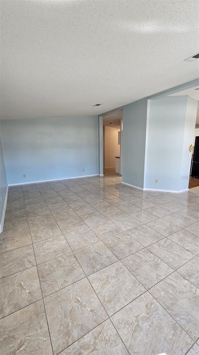 LADY LAKE ORANGE BLOSSOM GARDENS UNIT 08 - Residential