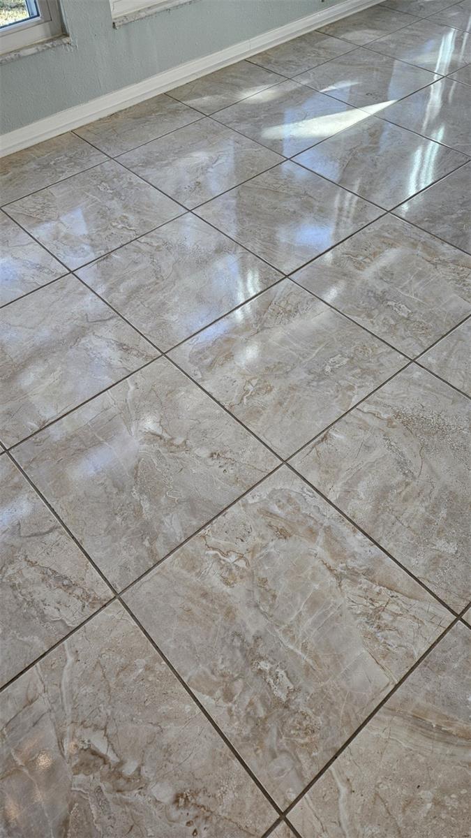 LADY LAKE ORANGE BLOSSOM GARDENS UNIT 08 - Residential