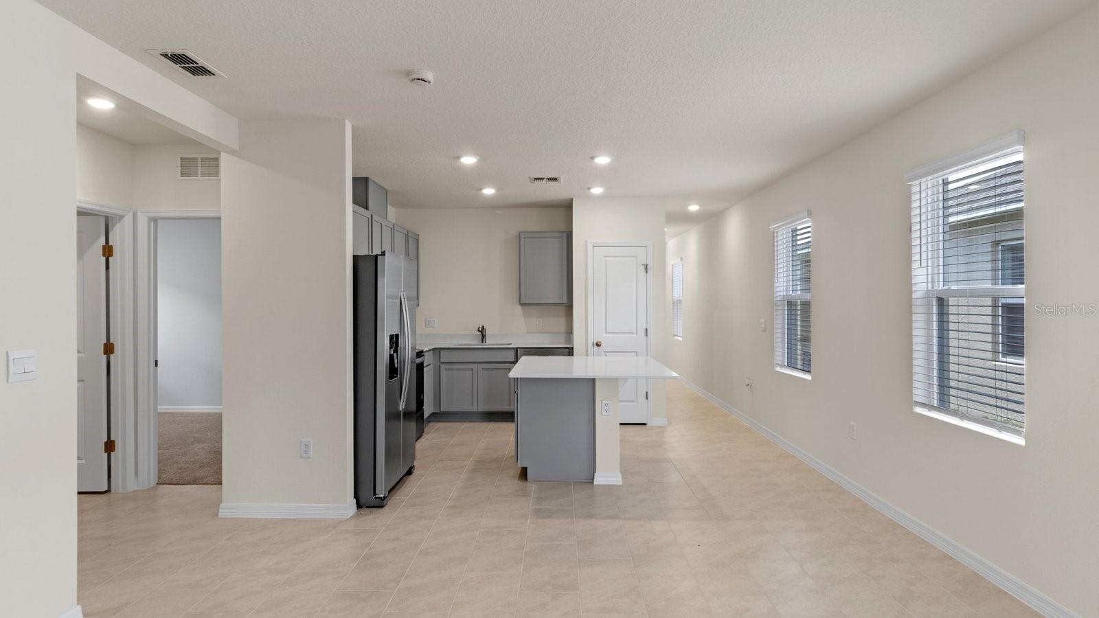 MAGNOLIA POINTE - Residential