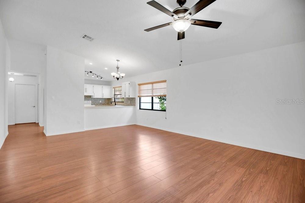 4361 CLOVERLEAF PLACE