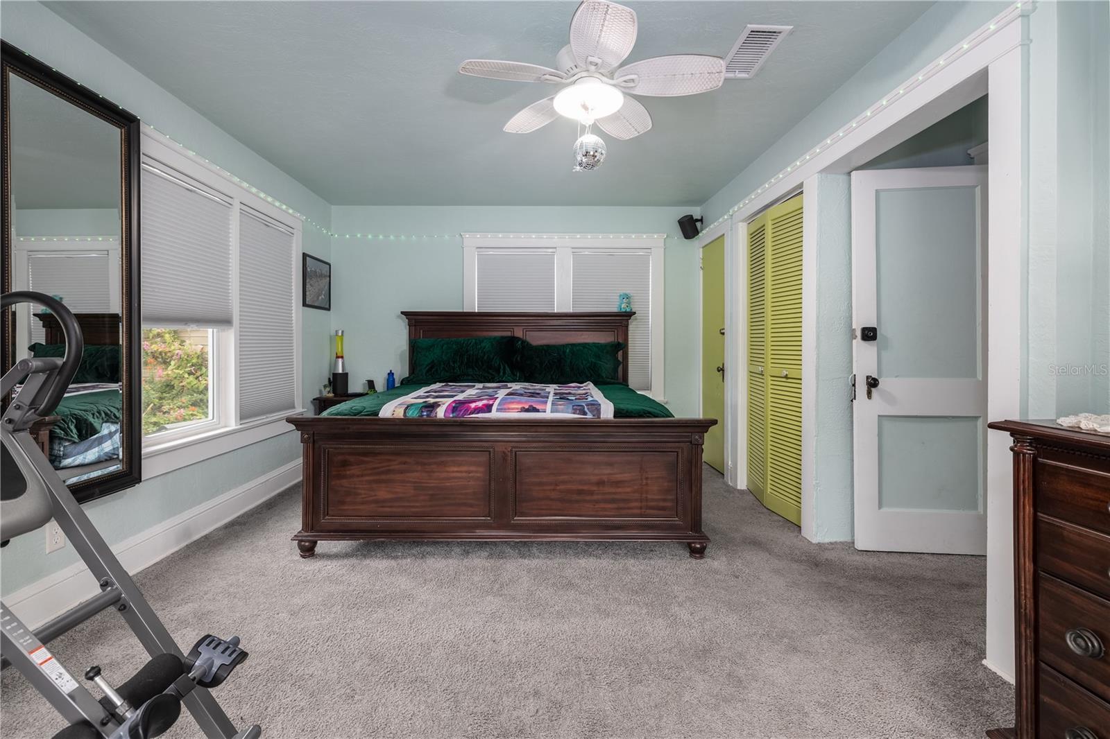 SILVER TERRACE - Residential Income