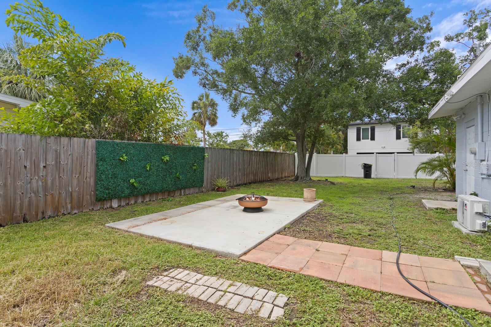 SNELL SHORES - Residential