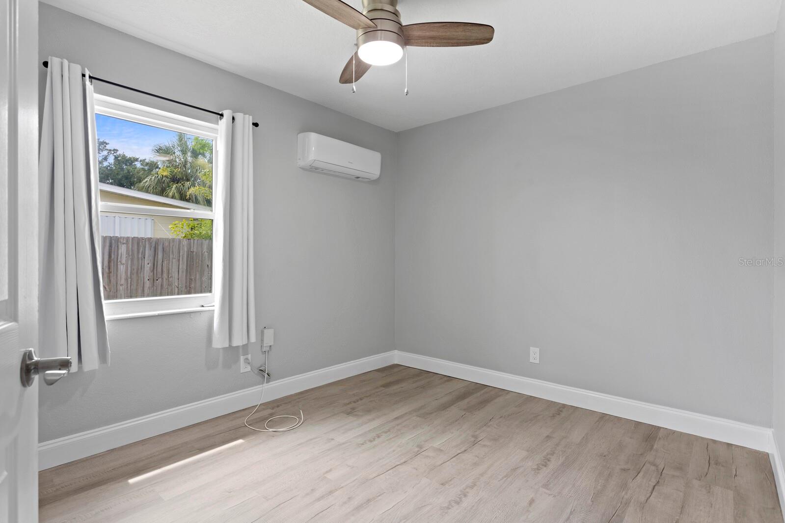 SNELL SHORES - Residential