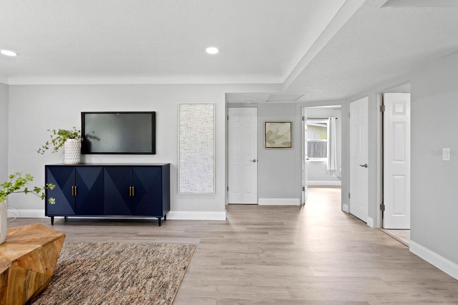 4300 MAPLE STREET NE