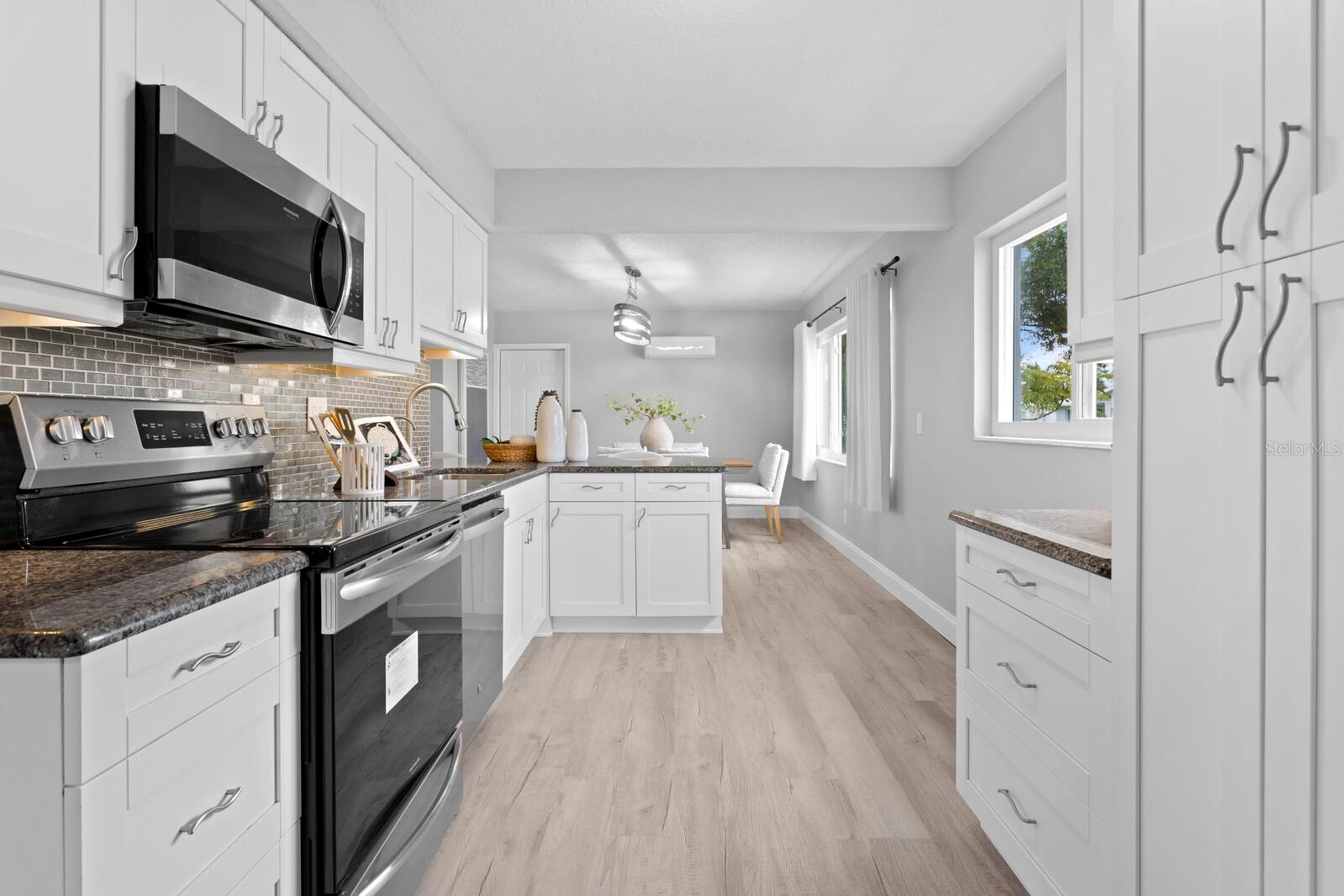 SNELL SHORES - Residential