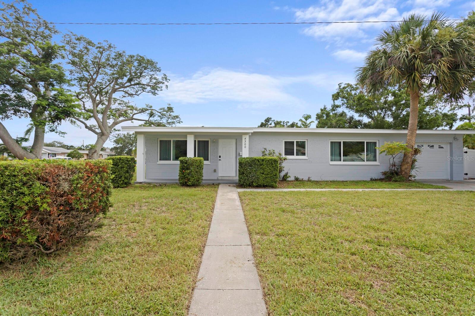 SNELL SHORES - Residential