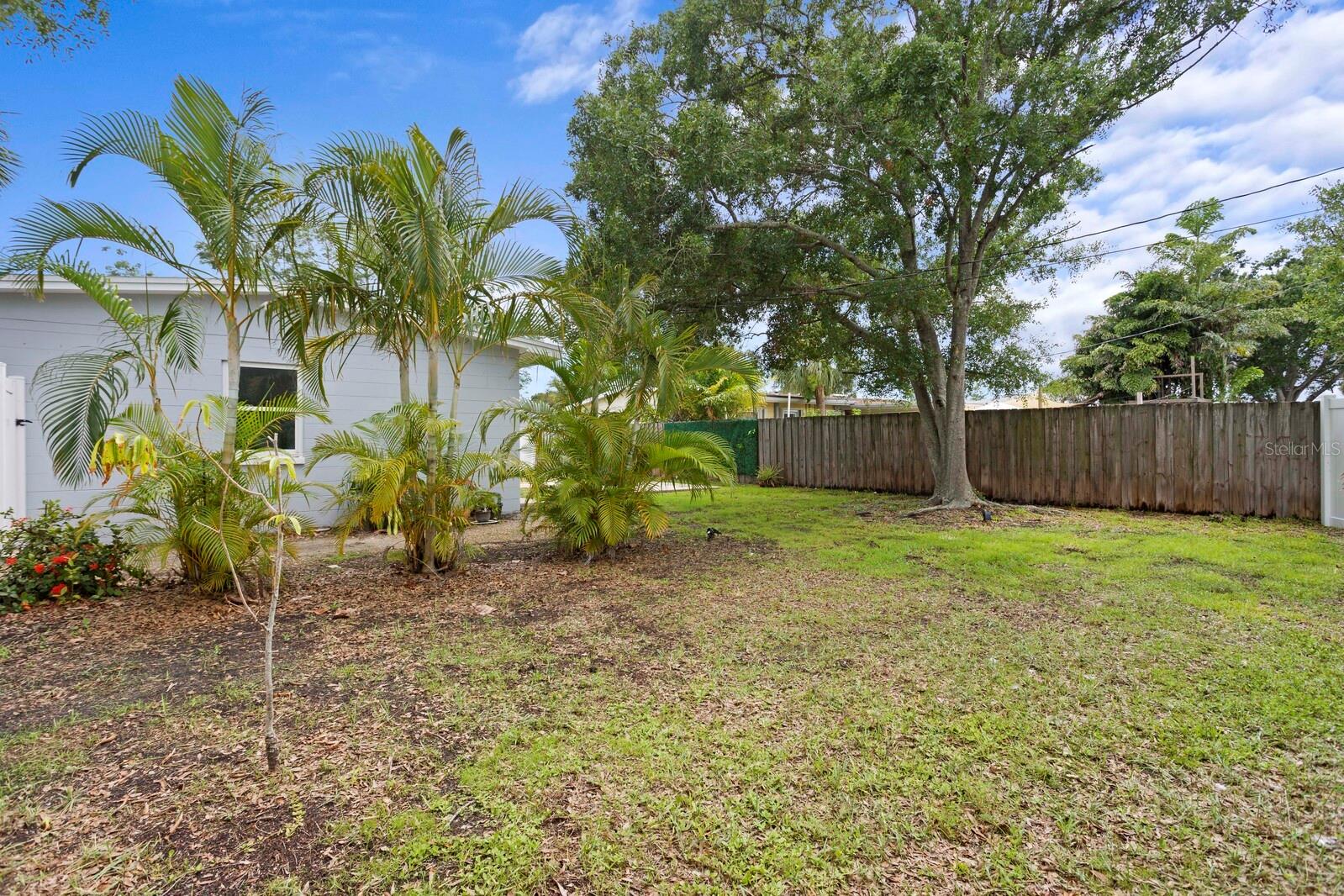 SNELL SHORES - Residential