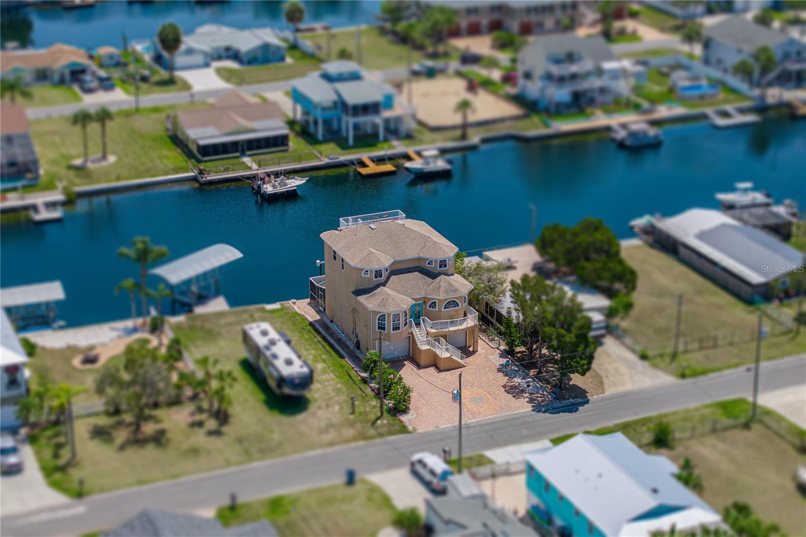 HERNANDO BEACH - Residential