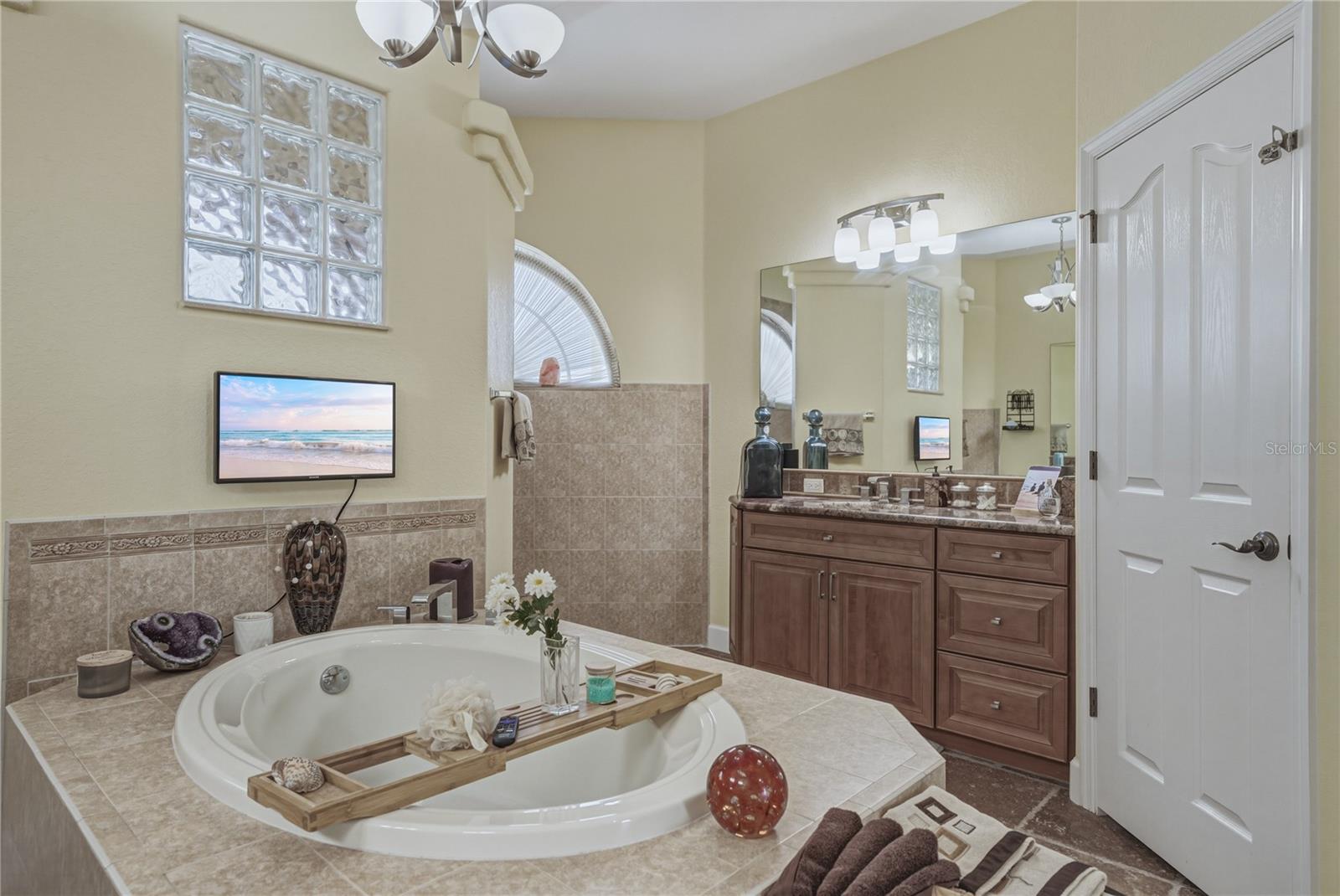 HERNANDO BEACH - Residential