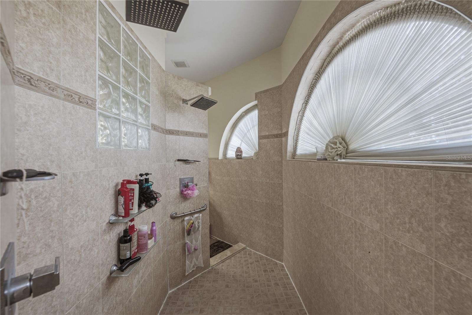 HERNANDO BEACH - Residential