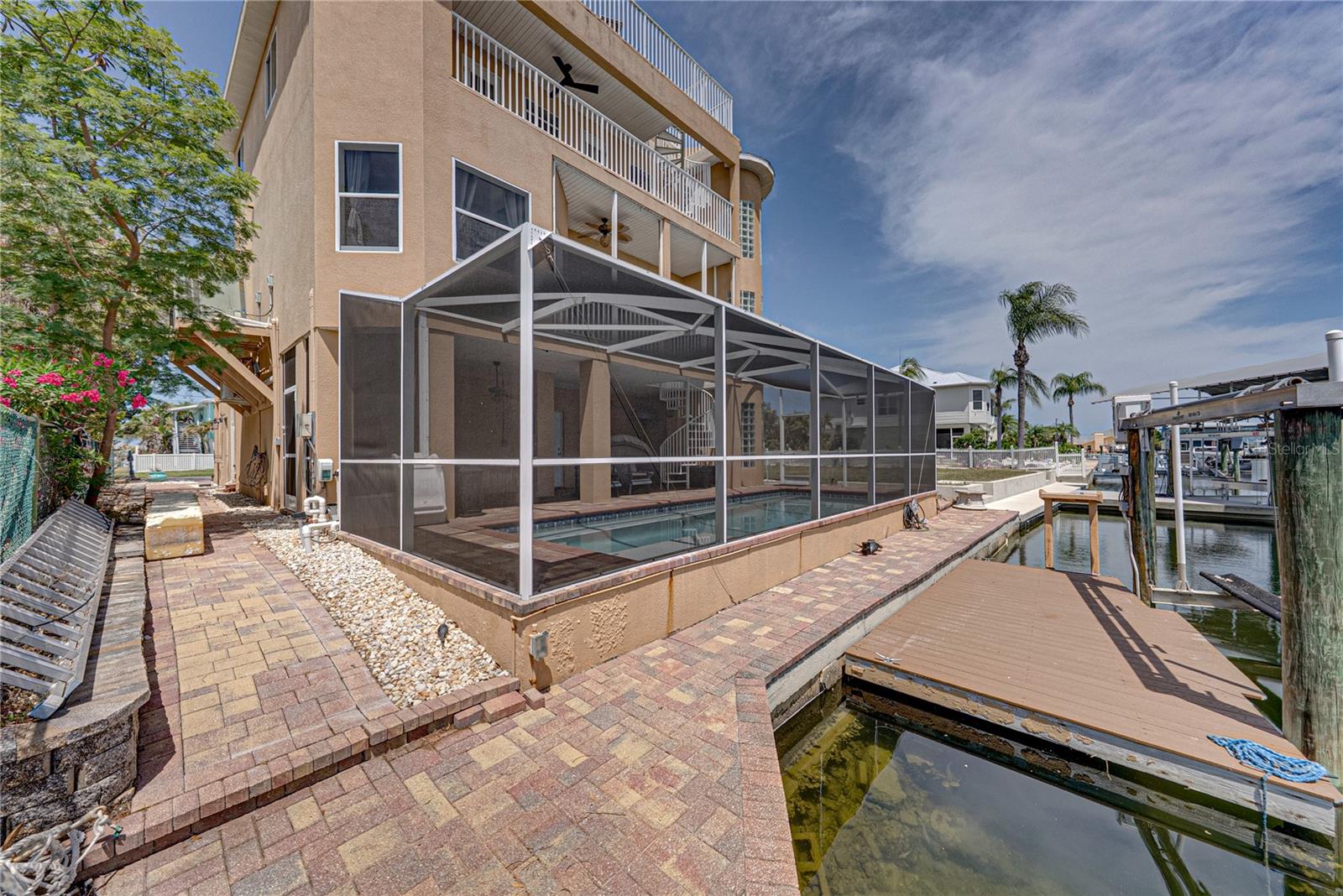 HERNANDO BEACH - Residential