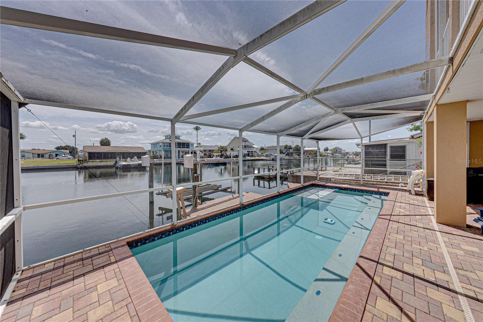 HERNANDO BEACH - Residential