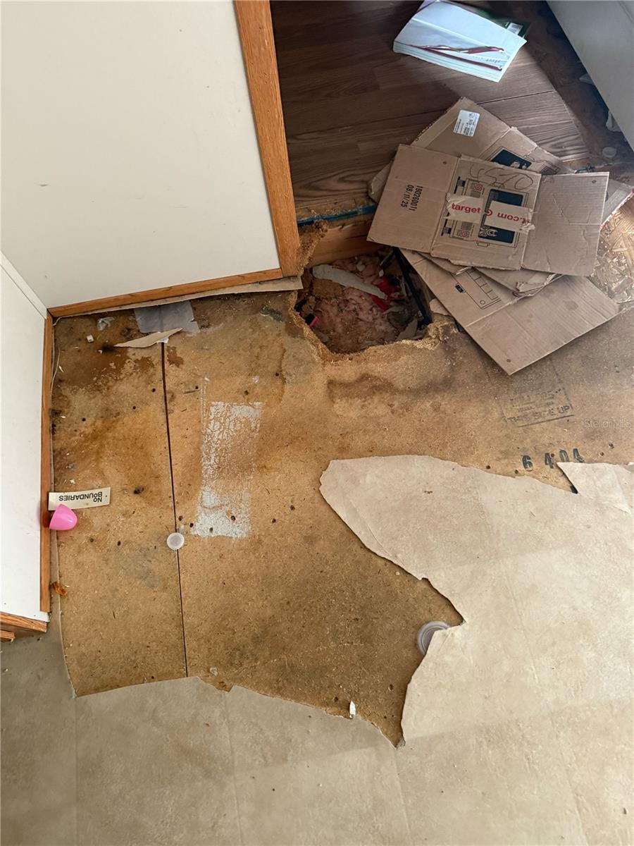 ACREAGE & UNREC - Residential