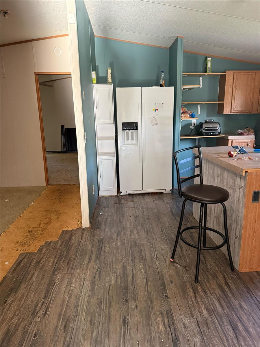 ACREAGE & UNREC - Residential