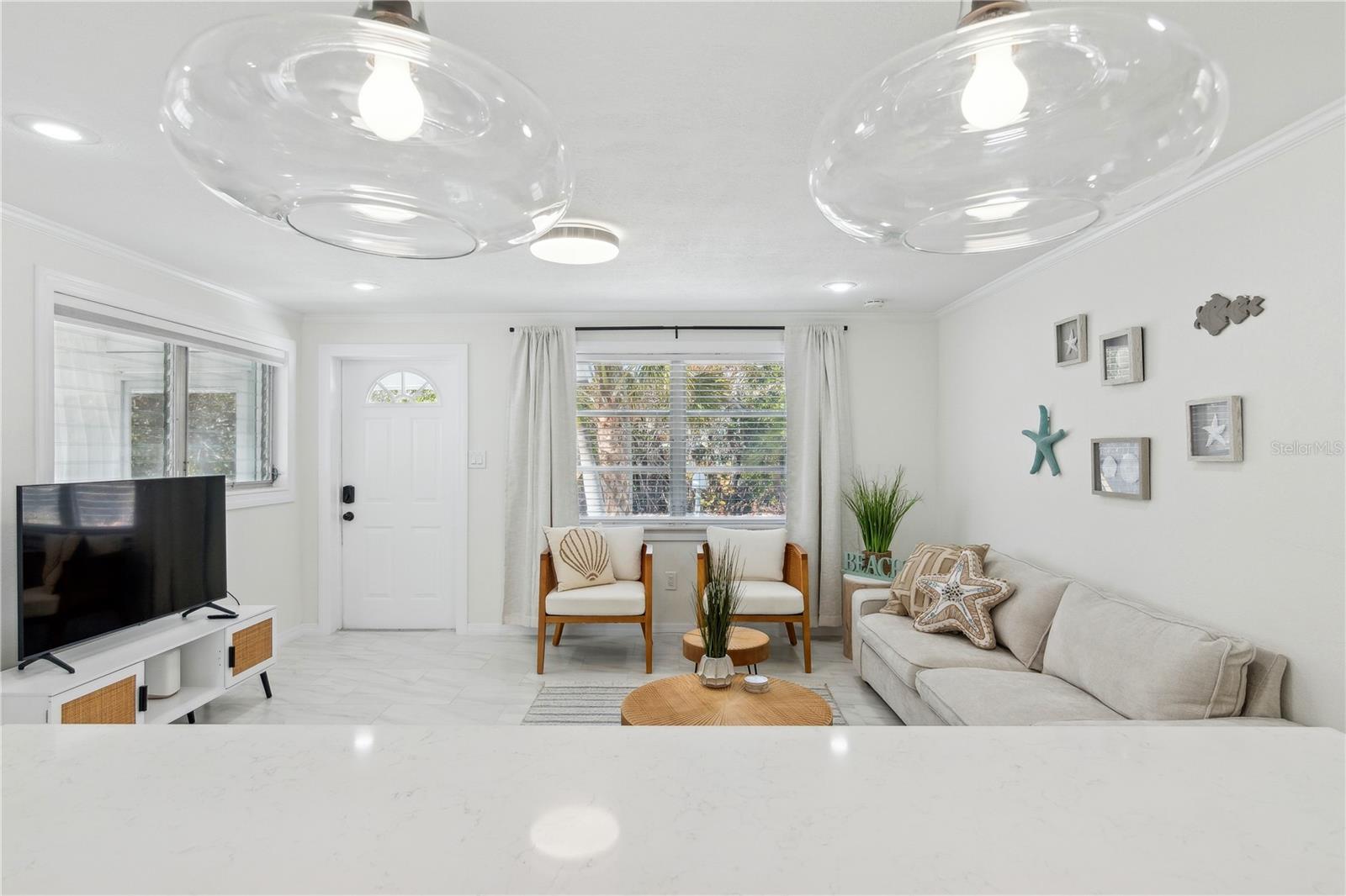 578-580 COMPANION WAY
