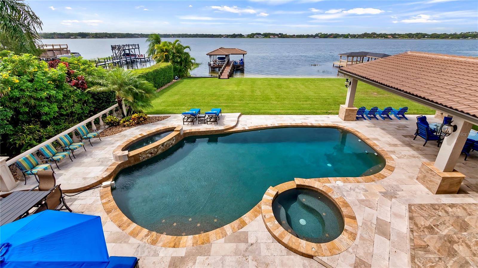 LAKE DOWN SHORES - Residential