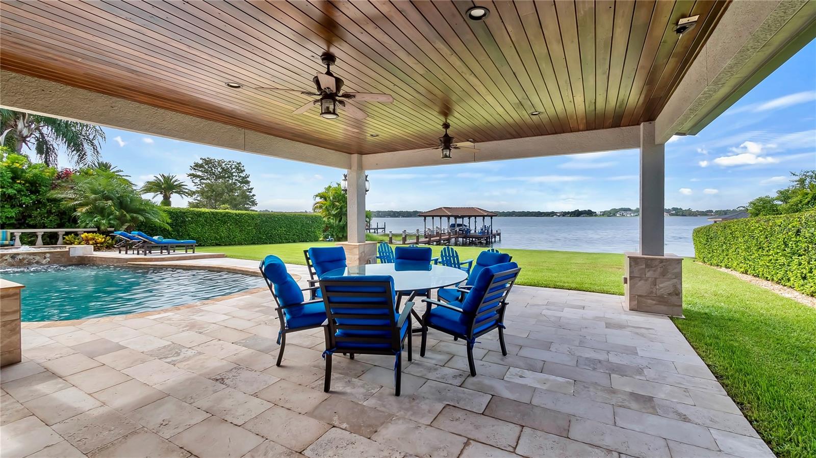 LAKE DOWN SHORES - Residential