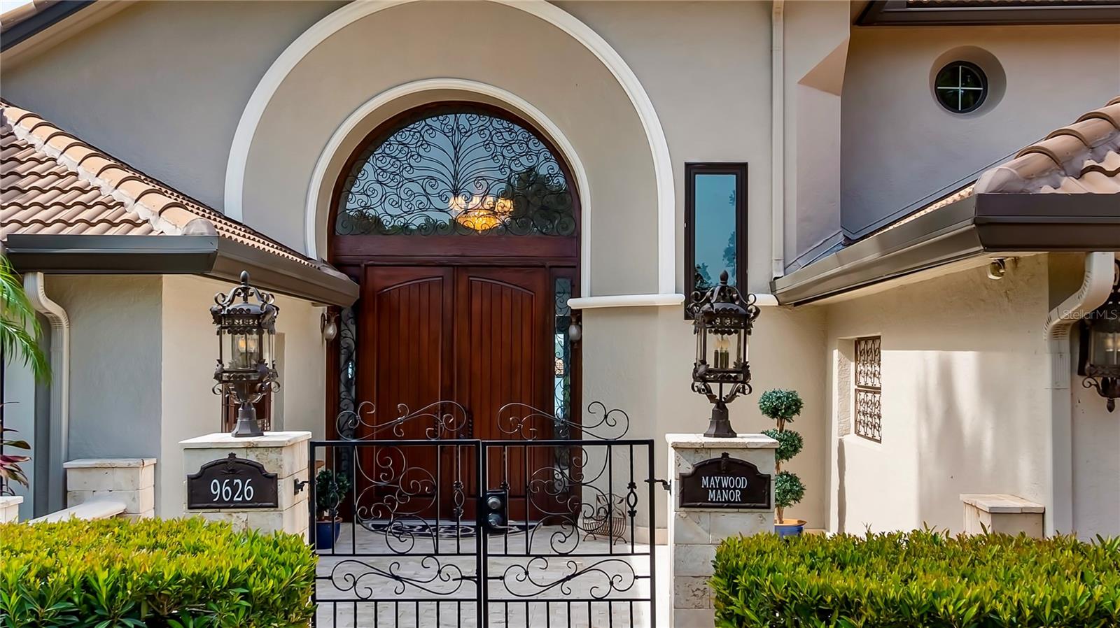 LAKE DOWN SHORES - Residential