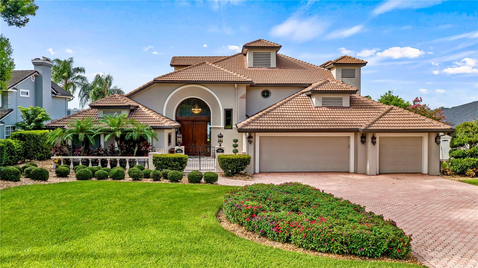 LAKE DOWN SHORES - Residential