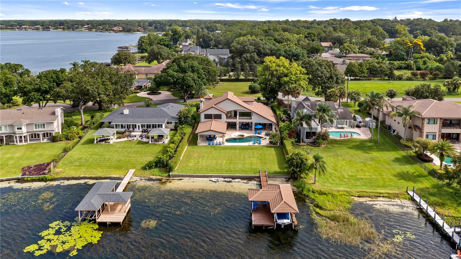 LAKE DOWN SHORES - Residential