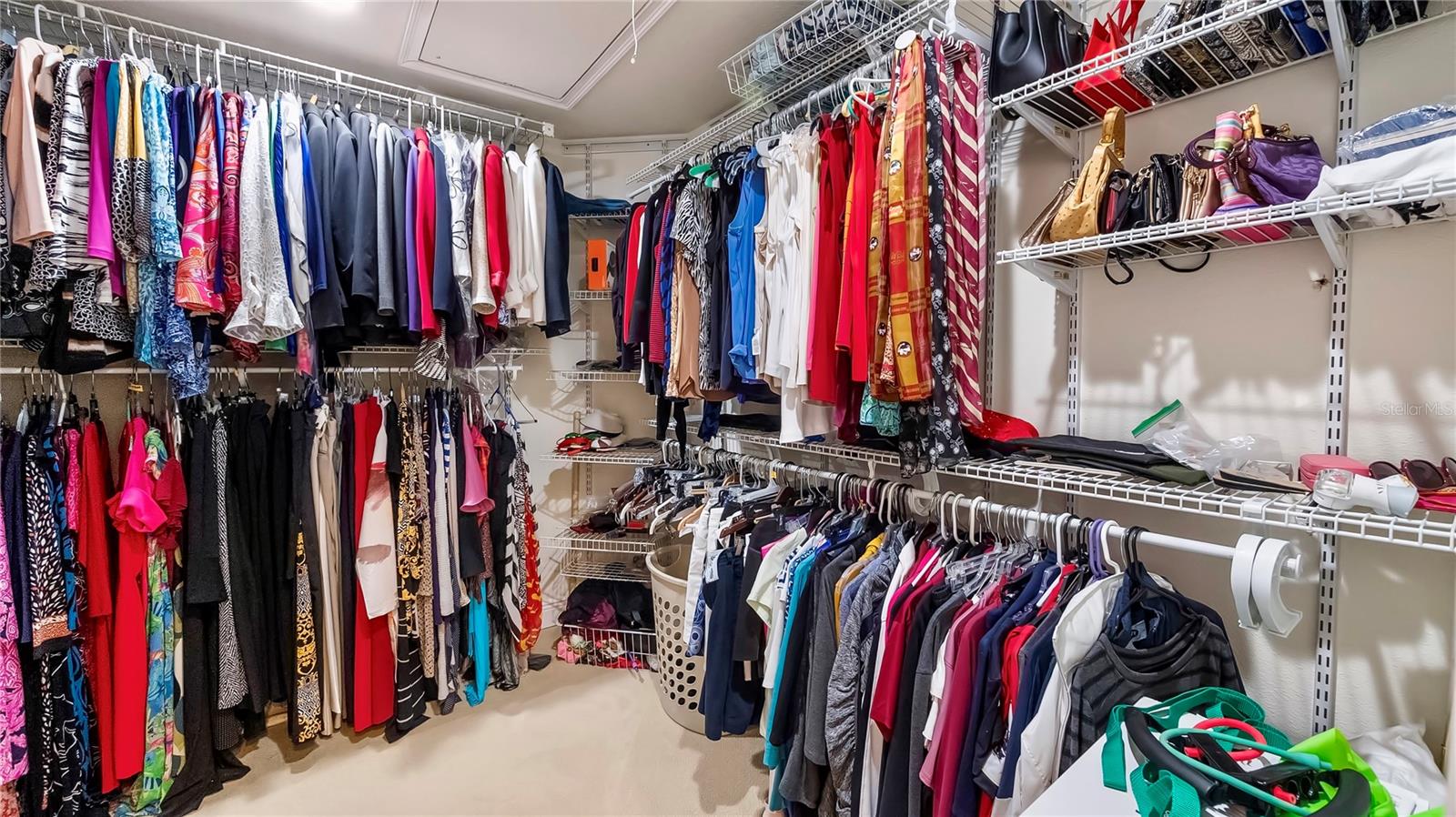 LAKE DOWN SHORES - Residential