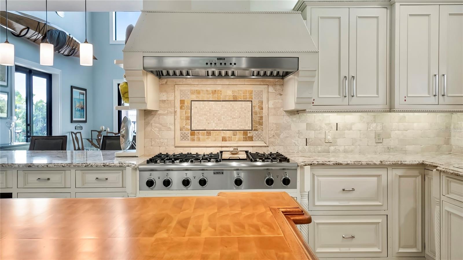 LAKE DOWN SHORES - Residential