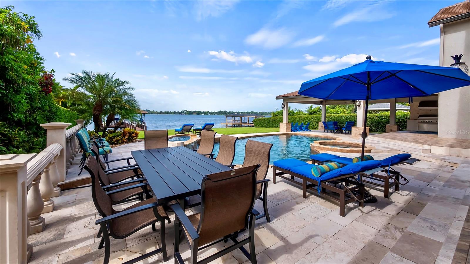 LAKE DOWN SHORES - Residential