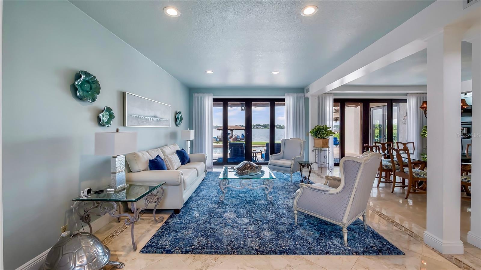 LAKE DOWN SHORES - Residential