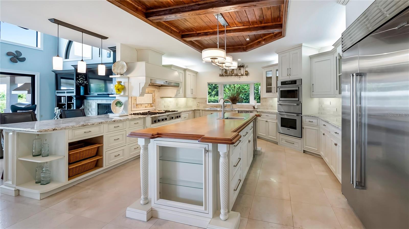 LAKE DOWN SHORES - Residential