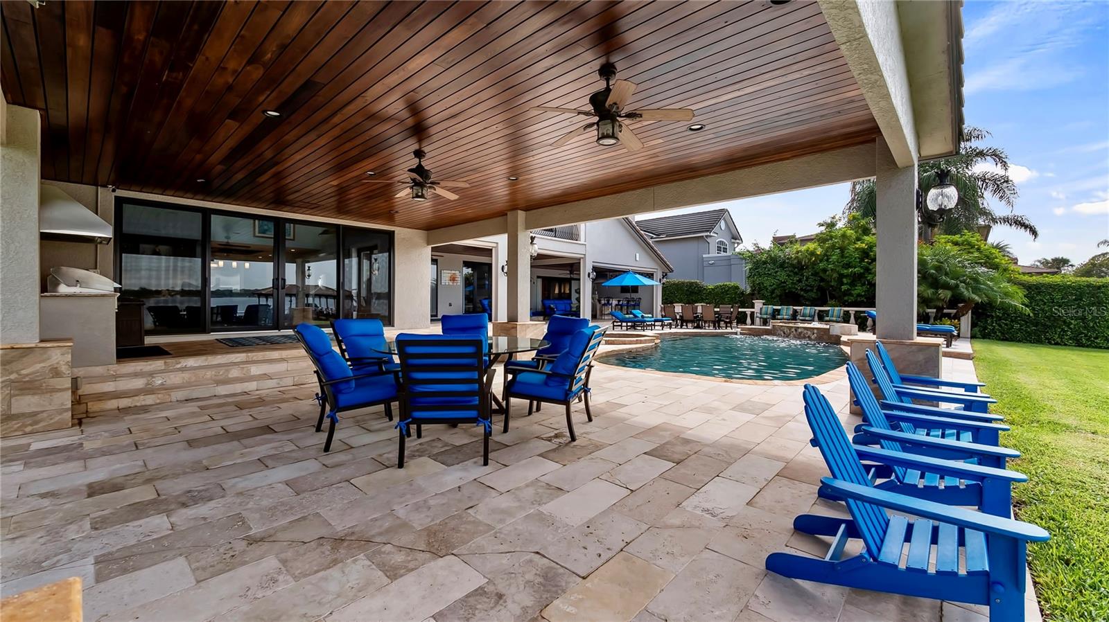 LAKE DOWN SHORES - Residential