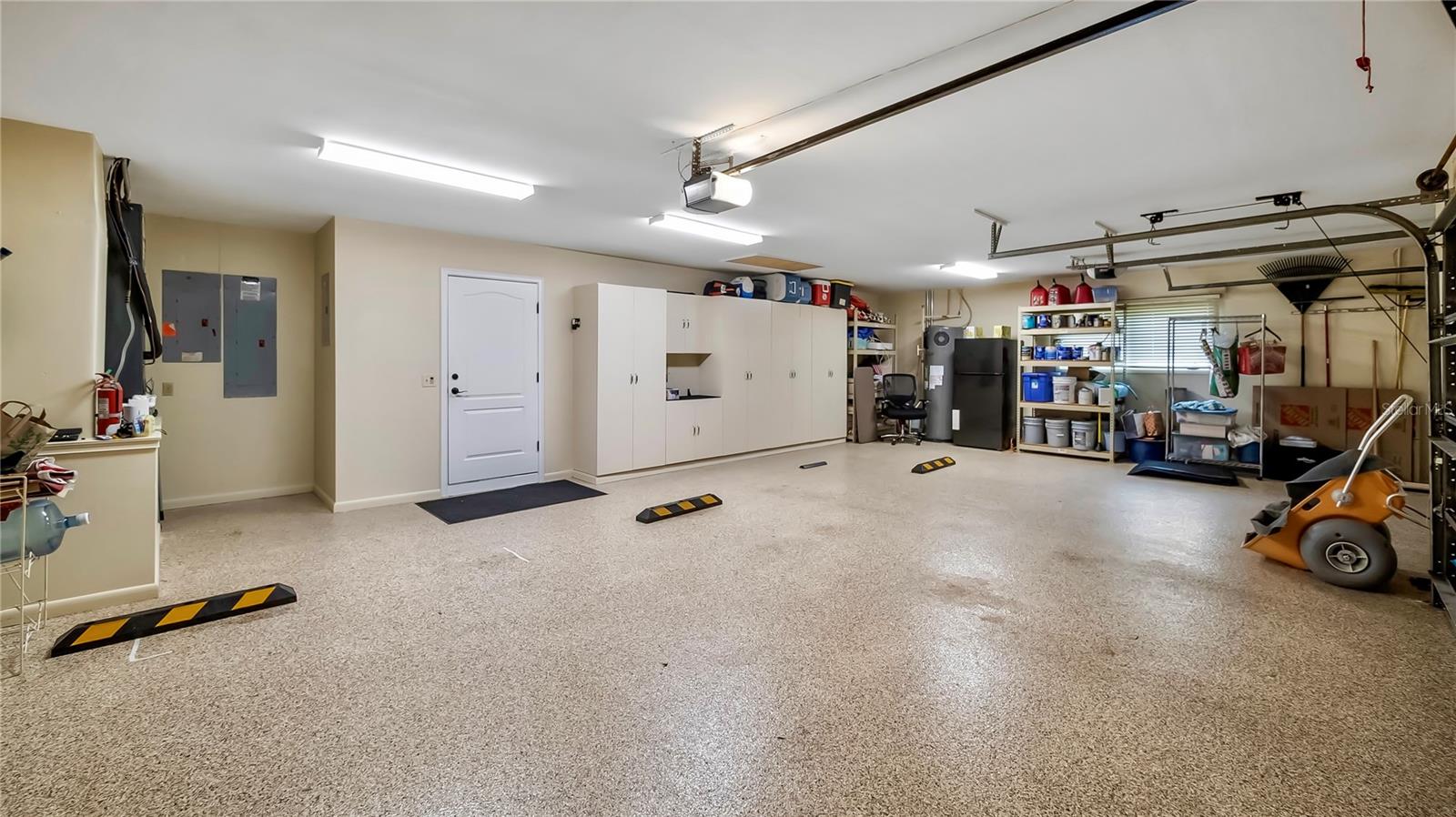 LAKE DOWN SHORES - Residential