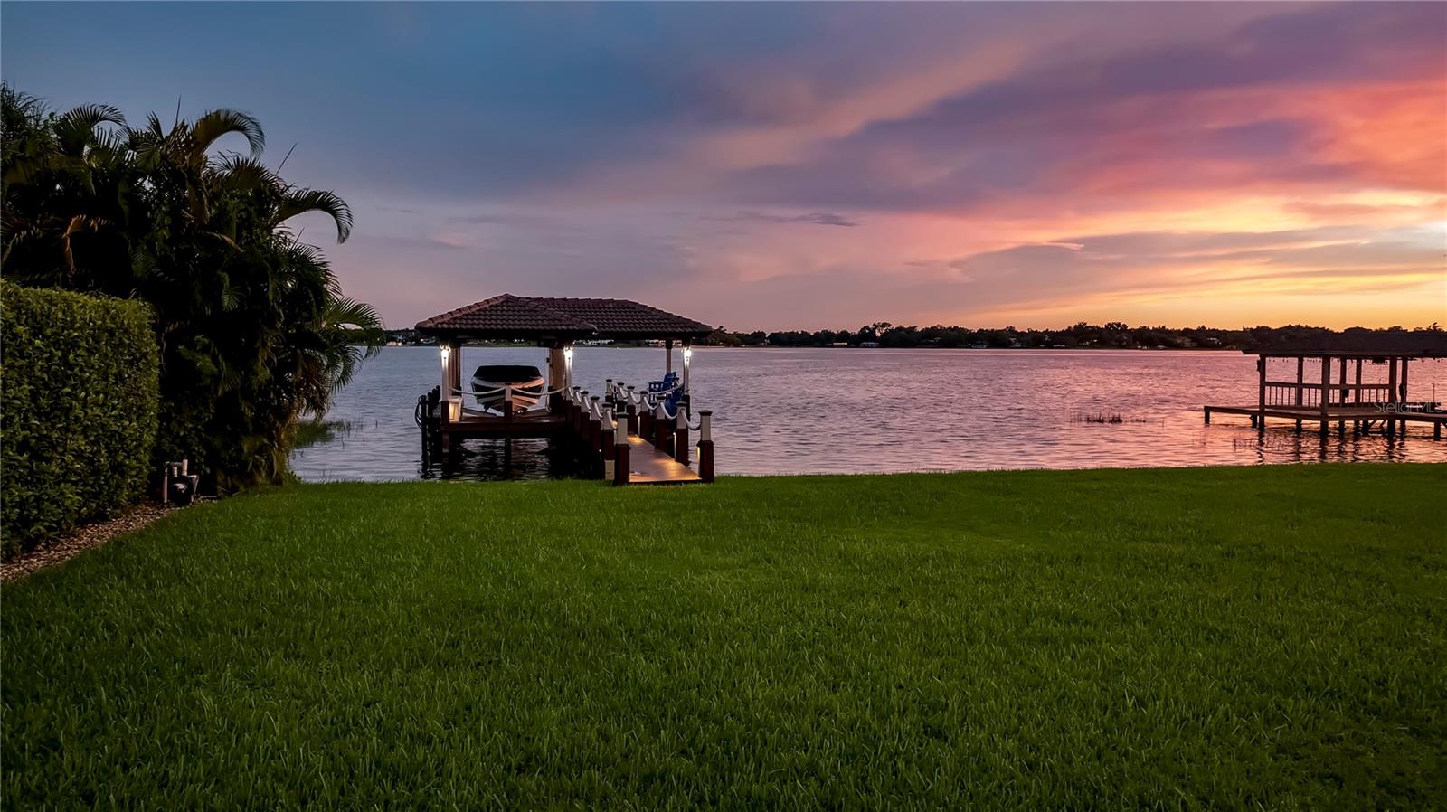 LAKE DOWN SHORES - Residential