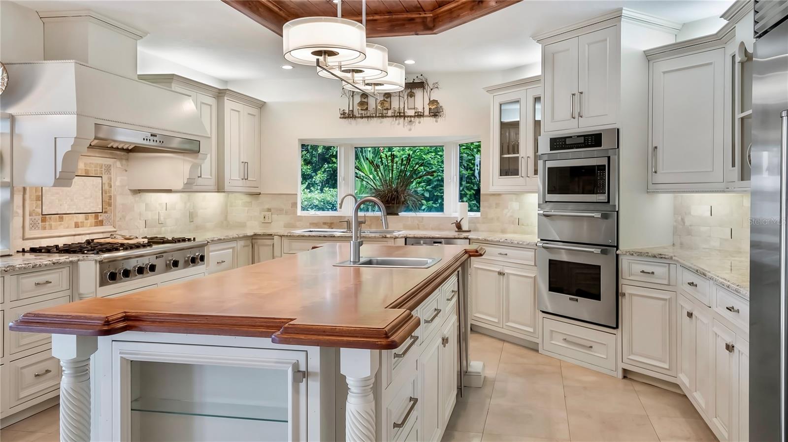 LAKE DOWN SHORES - Residential