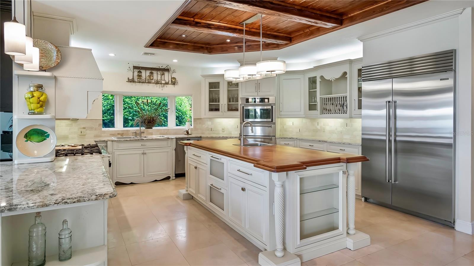 LAKE DOWN SHORES - Residential