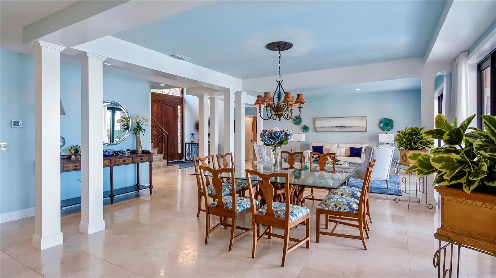 LAKE DOWN SHORES - Residential