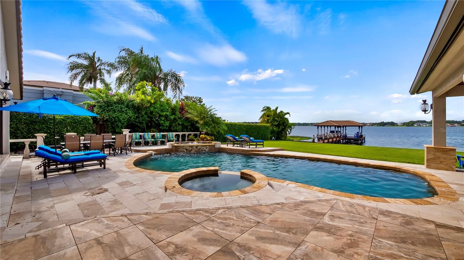 LAKE DOWN SHORES - Residential