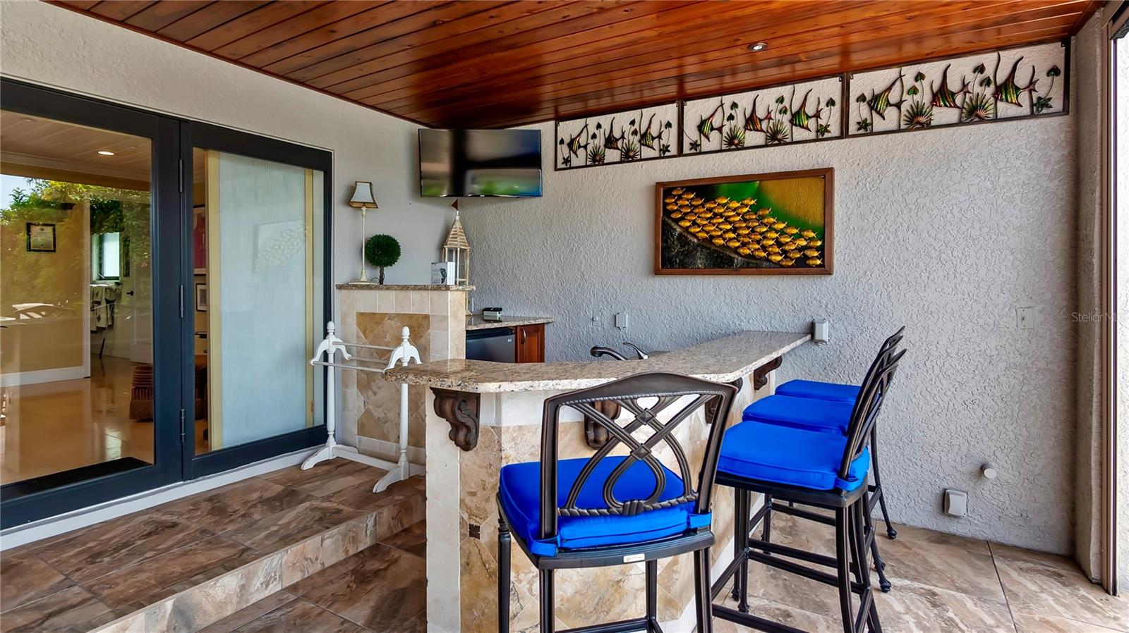 LAKE DOWN SHORES - Residential