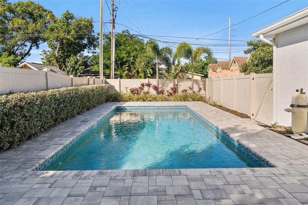 Photo of 2211 Burlington Avenue N, St Petersburg, FL 33713 (MLS # TB8444703)