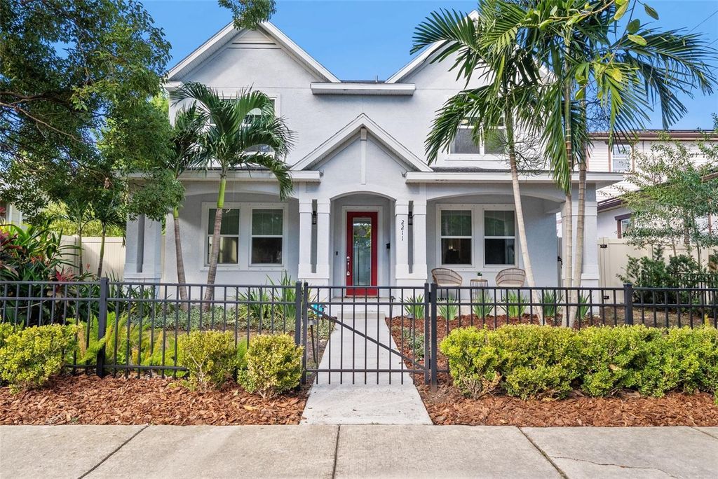 Photo of 2211 Burlington Avenue N, St Petersburg, FL 33713 (MLS # TB8444703)
